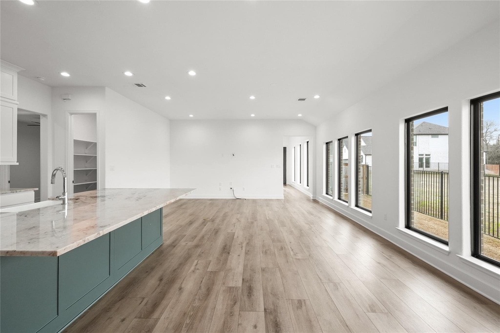 135 Plumbago Loop - Photo 6