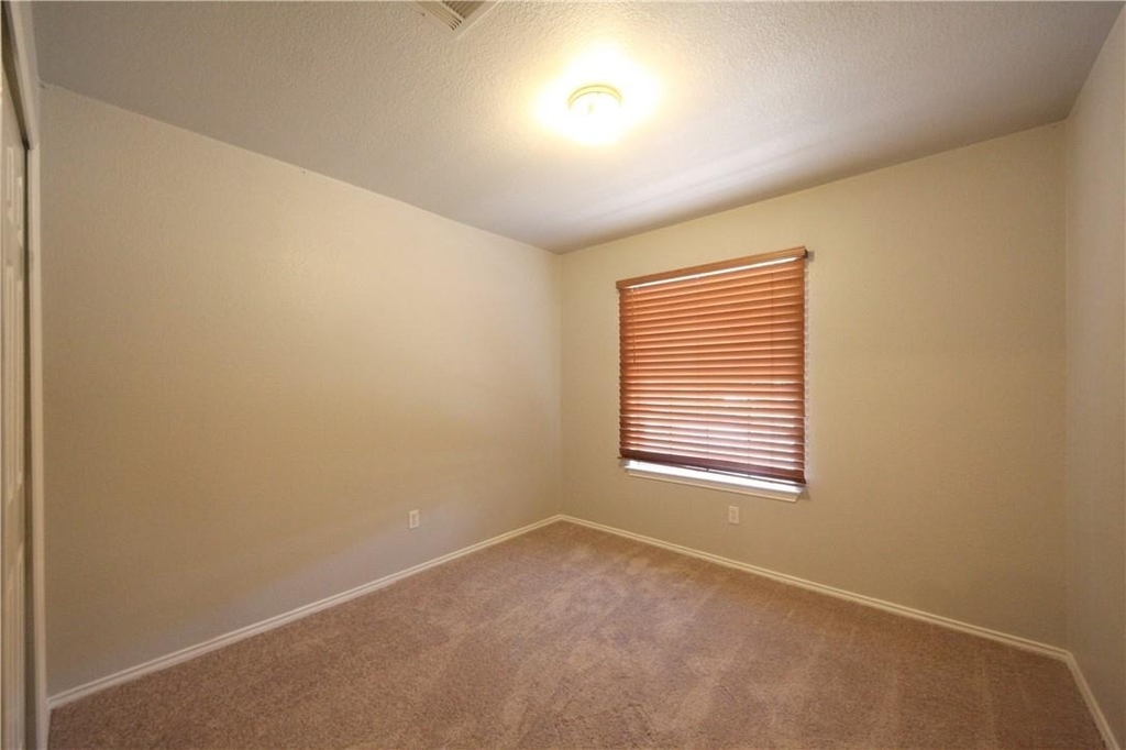2001 Charlotte Way - Photo 10