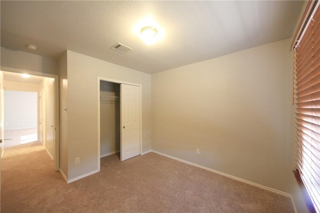 2001 Charlotte Way - Photo 11