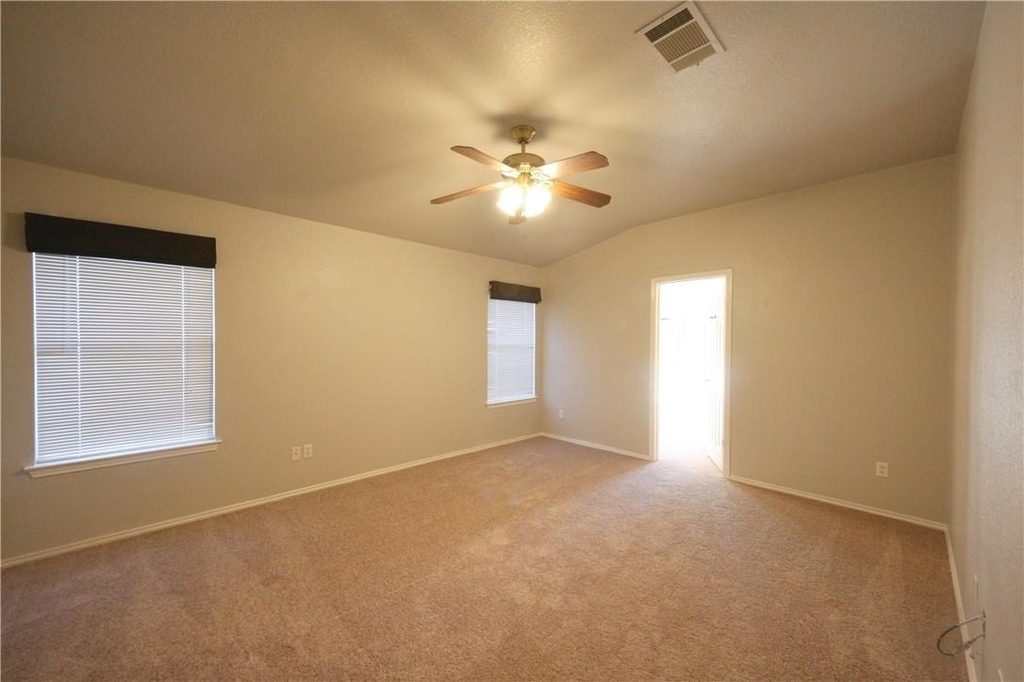 2001 Charlotte Way - Photo 15