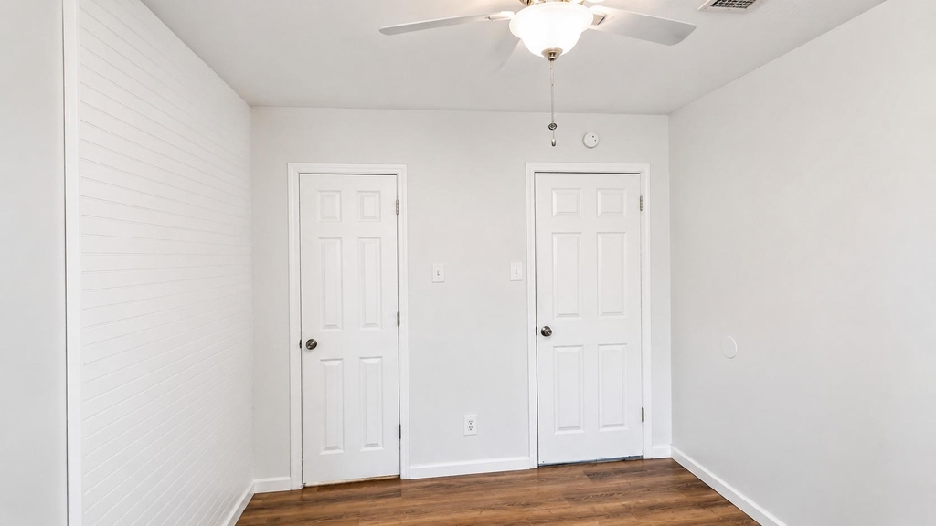 3209 Barton View Dr - Photo 8