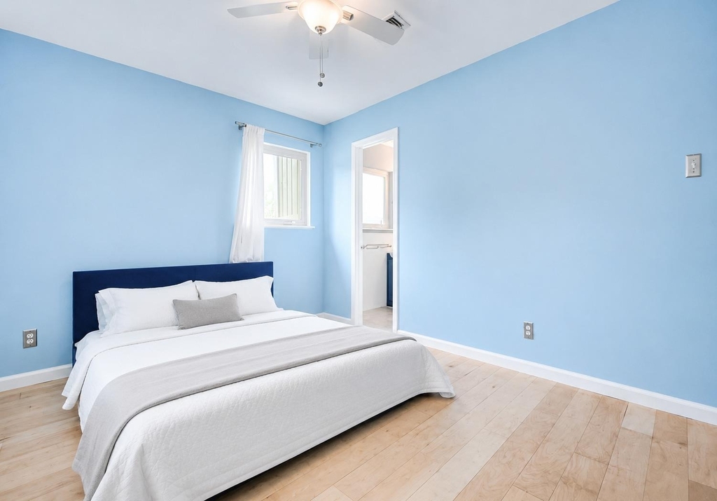 3209 Barton View Dr - Photo 4