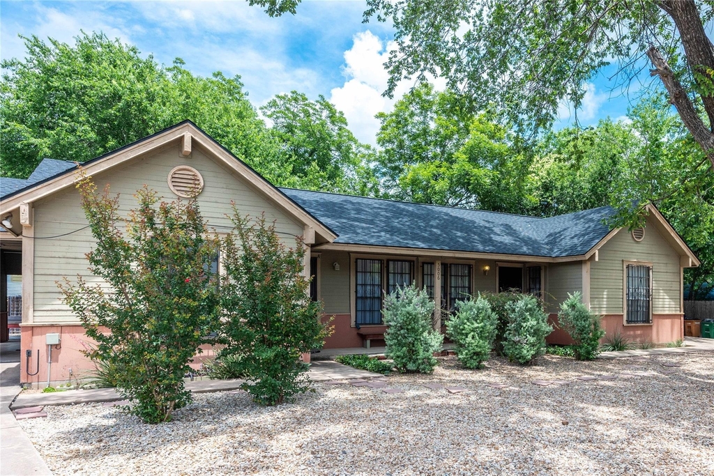 5006 Sara Dr - Photo 0