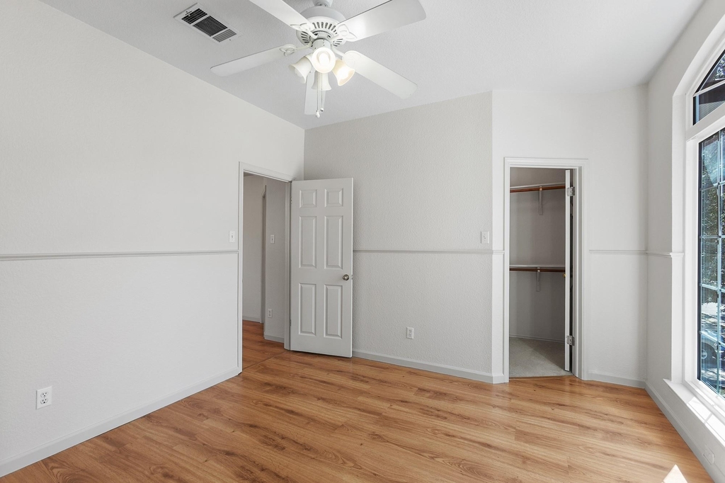 1310 Strickland Dr - Photo 21