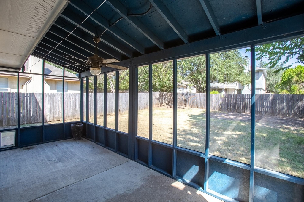 1310 Strickland Dr - Photo 32