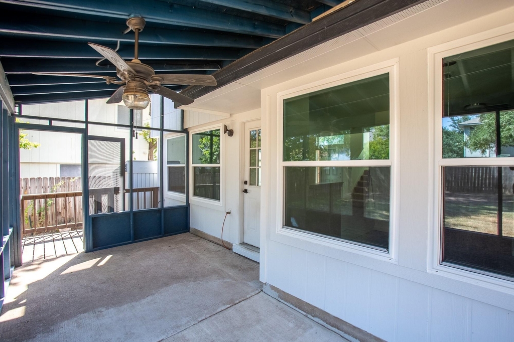 1310 Strickland Dr - Photo 35