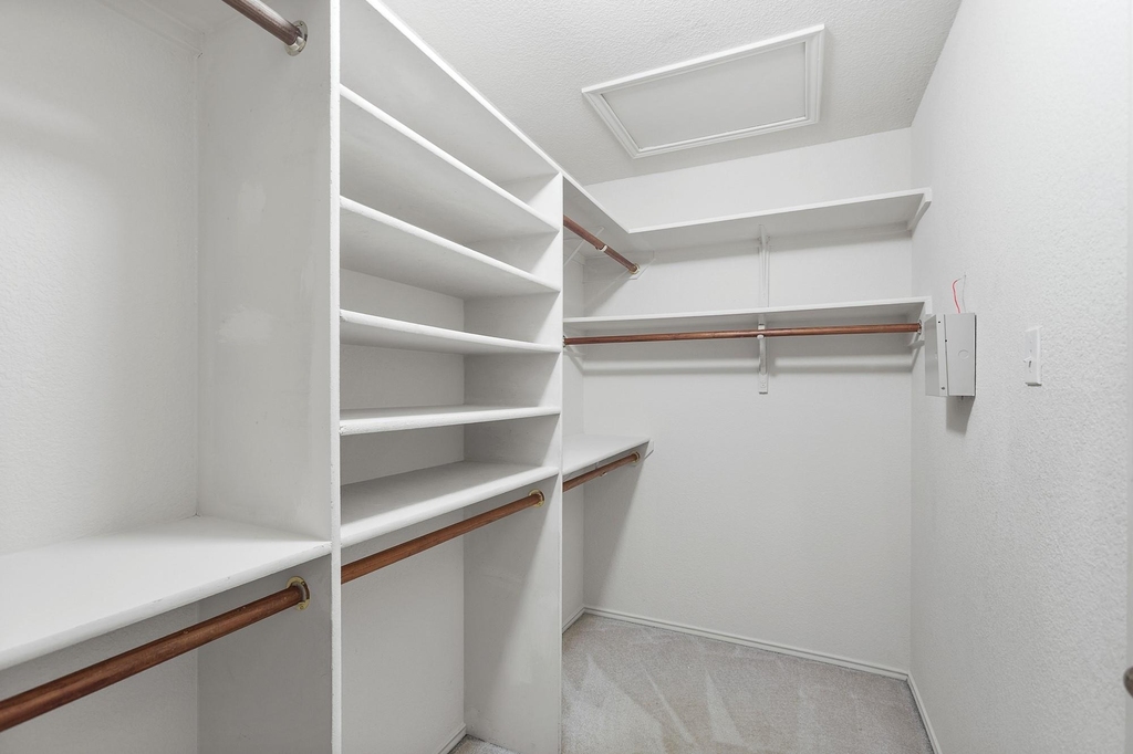 1310 Strickland Dr - Photo 18