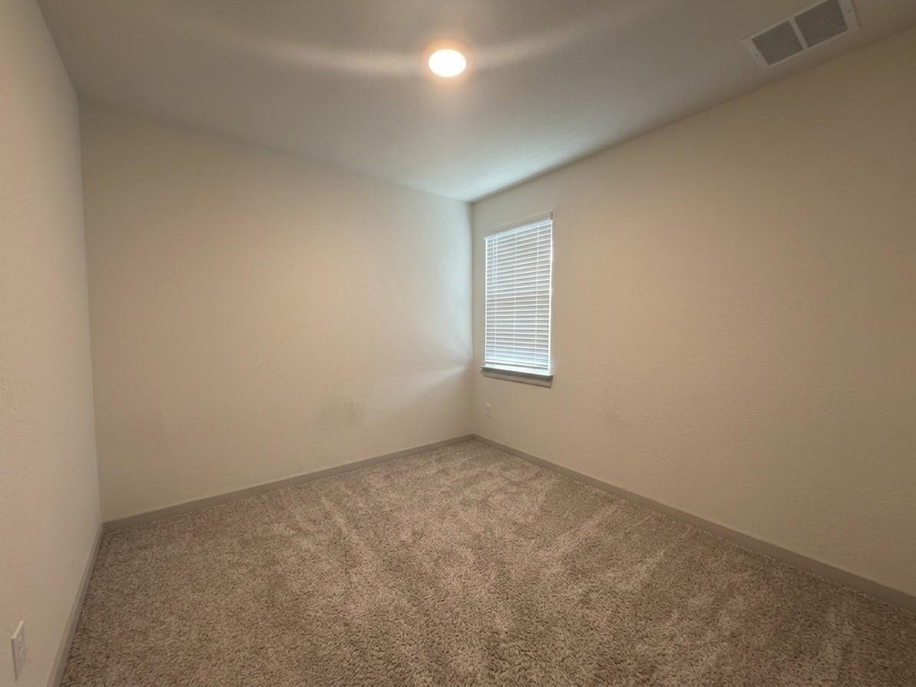 3001 Egan Dr - Photo 8