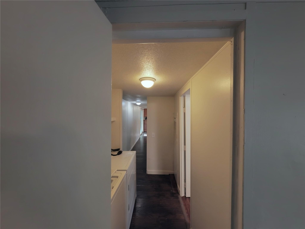 1504 Citation Cir - Photo 25