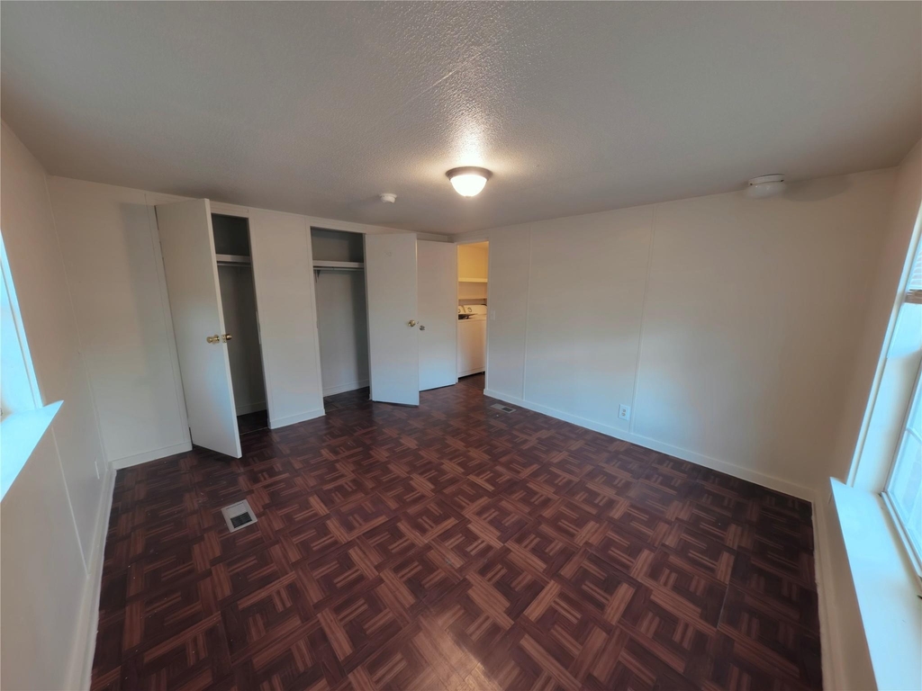 1504 Citation Cir - Photo 23