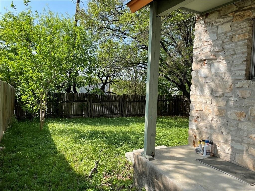 1601 Taylor Gaines St - Photo 10