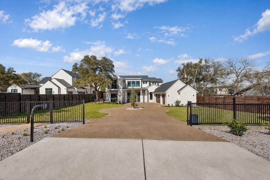 6102 Forest Hills Dr - Photo 24