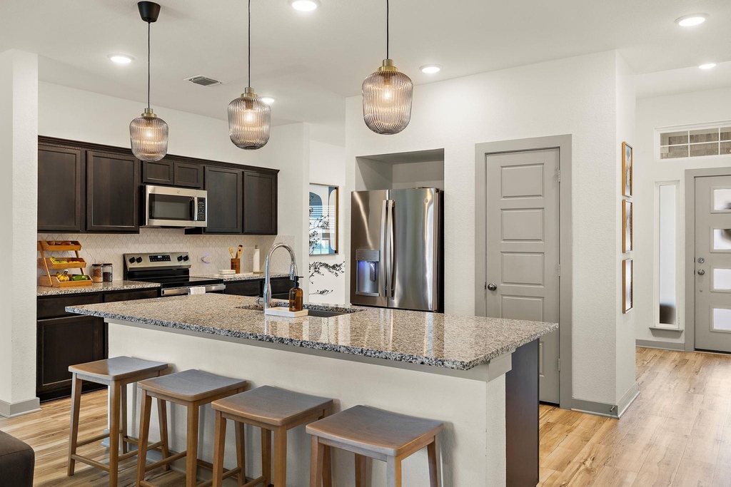 117 Watch Hill - Photo 3