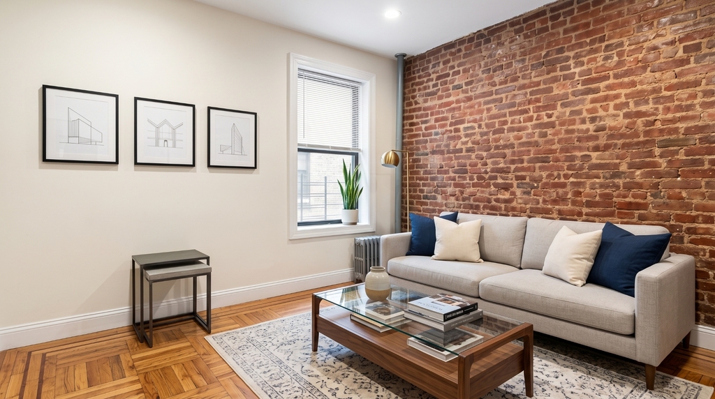 Fort Washington Avenue - Photo 1