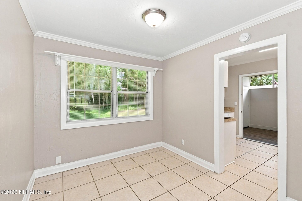7001 Charbourg Avenue N - Photo 5