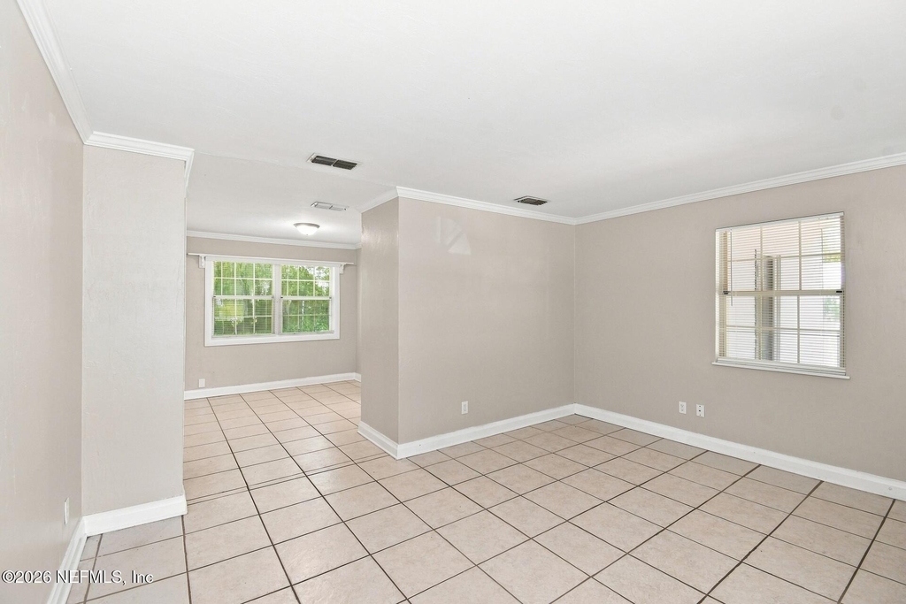 7001 Charbourg Avenue N - Photo 2