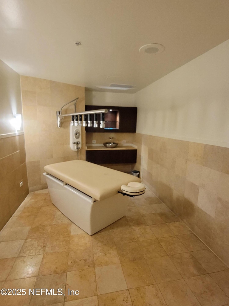 945 Registry Boulevard - Photo 33