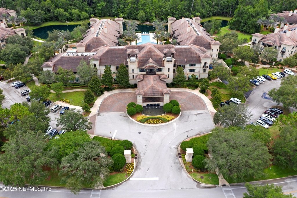 945 Registry Boulevard - Photo 8
