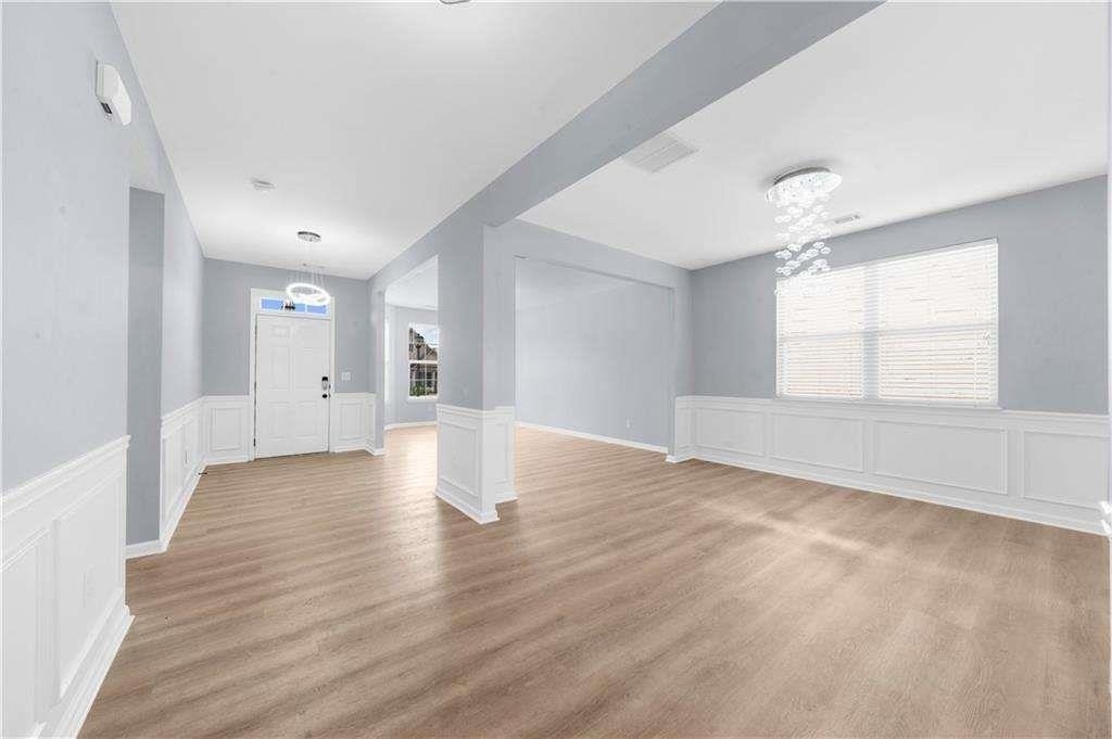5435 Mirror Lake Drive - Photo 2