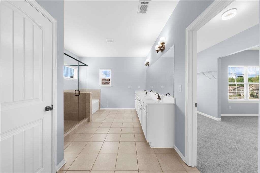 5435 Mirror Lake Drive - Photo 35