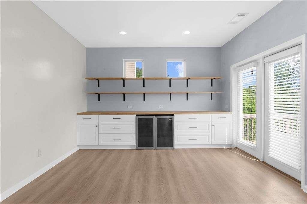 5435 Mirror Lake Drive - Photo 21