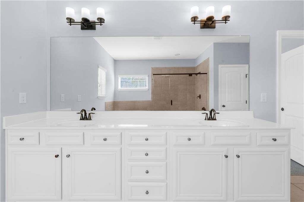5435 Mirror Lake Drive - Photo 36