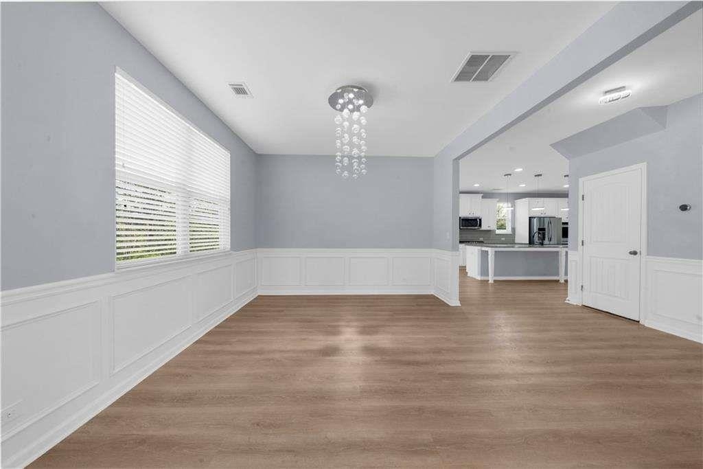 5435 Mirror Lake Drive - Photo 7