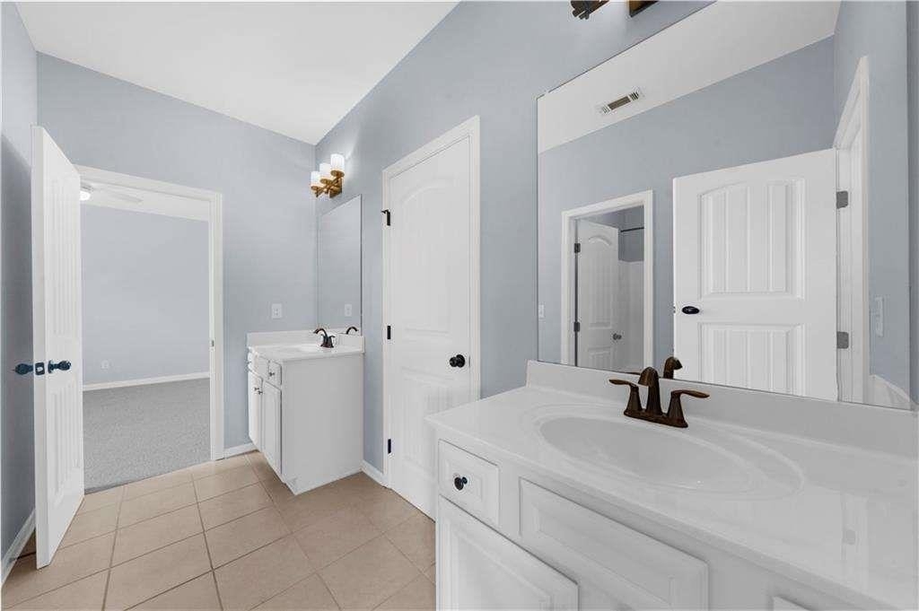 5435 Mirror Lake Drive - Photo 45