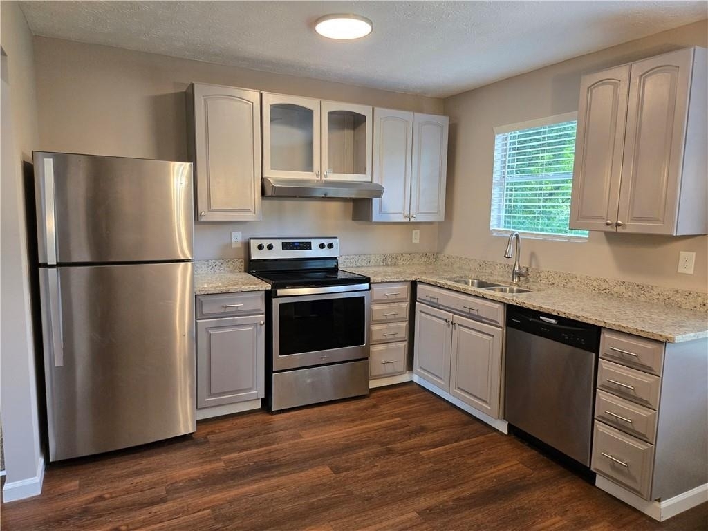 1680 Wee Kirk Road Se - Photo 1