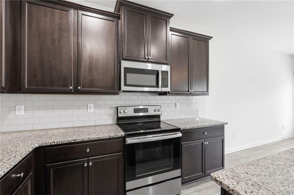 7134 Gladstone Circle - Photo 8