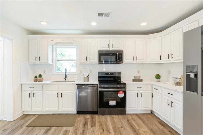 1258 Lyle Avenue - Photo 7