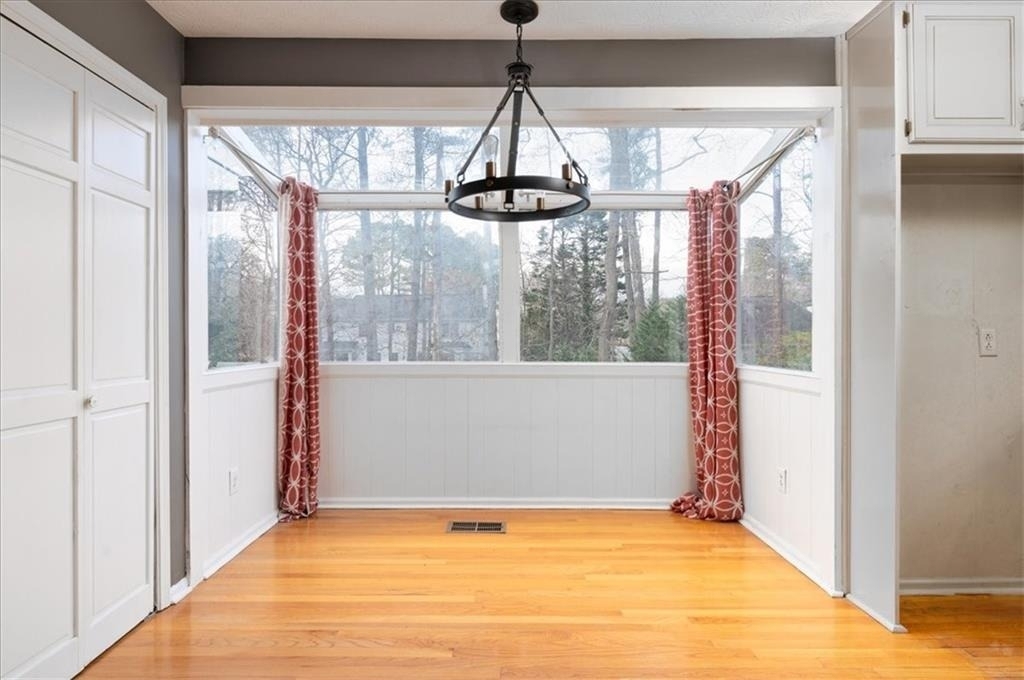 5363 Amhurst Drive - Photo 9