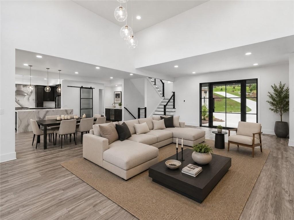 3258 S Bay Drive - Photo 2