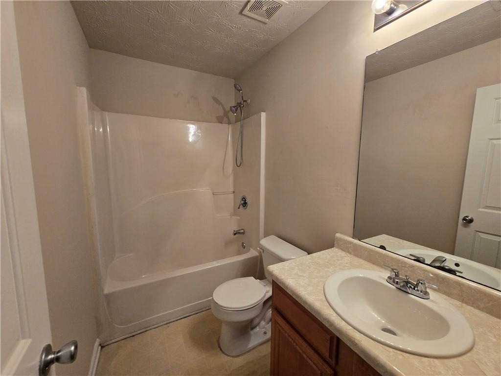 5636 One Lake Way - Photo 11