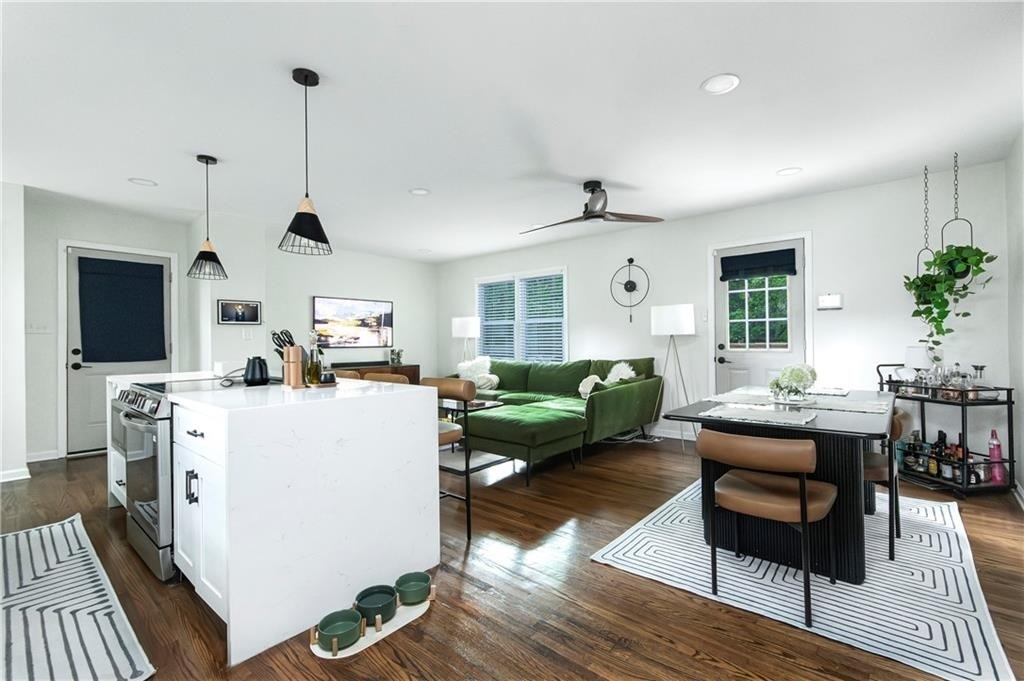 1953 Copperfield Circle - Photo 3