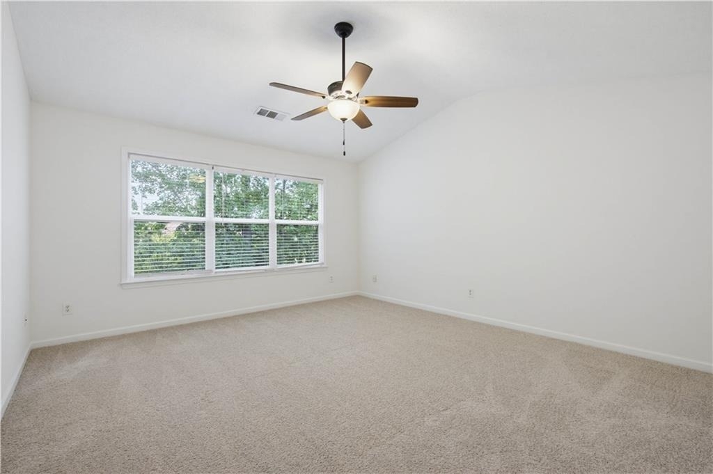 395 Cadeleigh Court - Photo 19