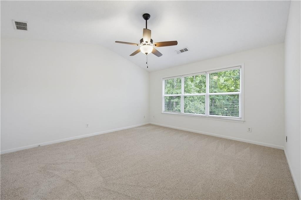 395 Cadeleigh Court - Photo 20