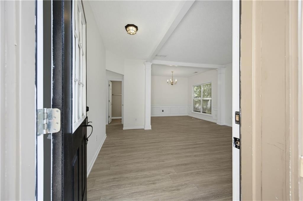 395 Cadeleigh Court - Photo 1