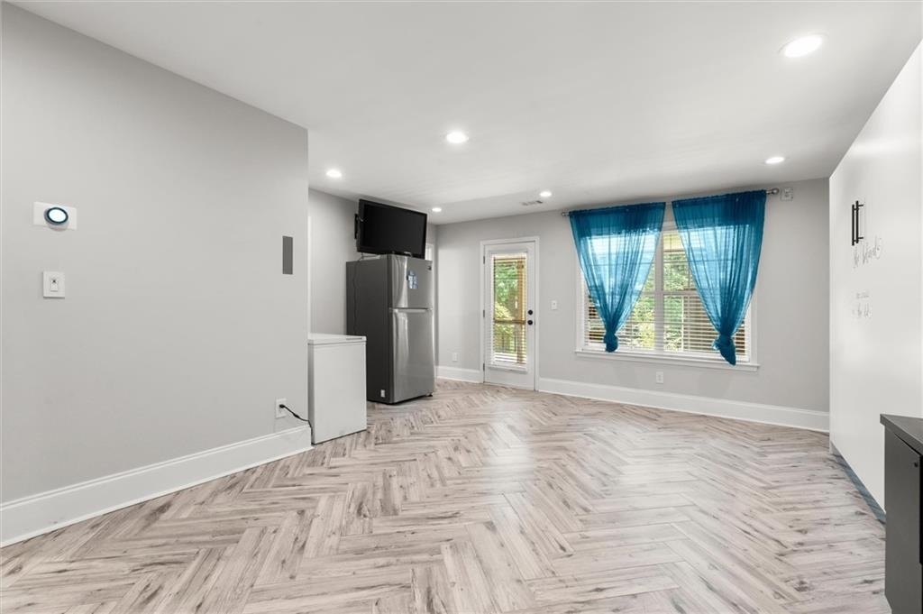 5583 Julian Place - Photo 4