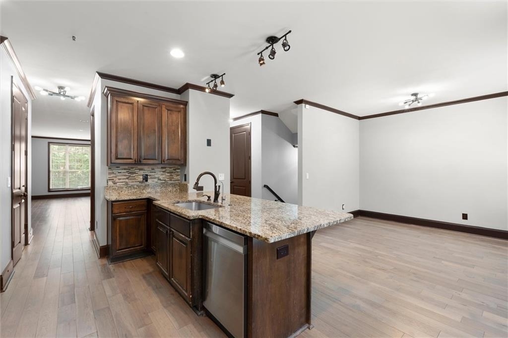 5583 Julian Place - Photo 9