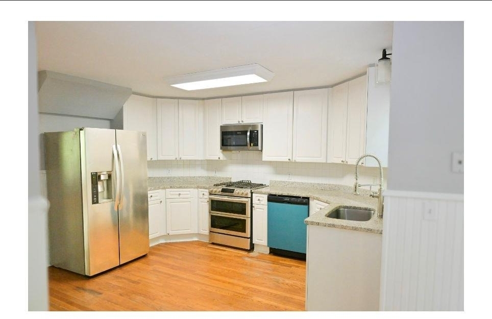3885 Waterford Drive - Photo 5