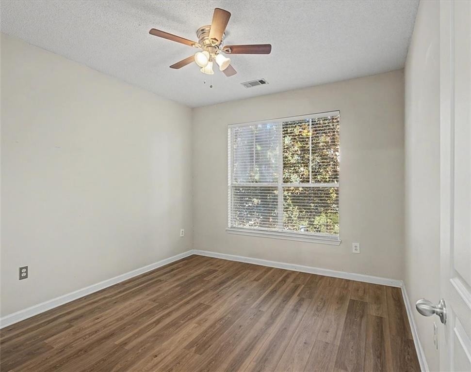 10 Perimeter Summit Boulevard Ne - Photo 17