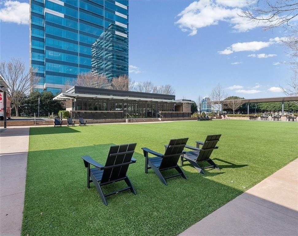 10 Perimeter Summit Boulevard Ne - Photo 0
