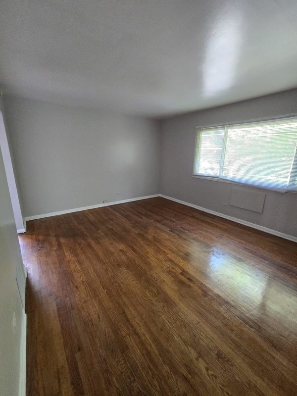 7530 S Saginaw Avenue - Photo 2