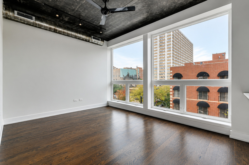 4720 N Sheridan Road - Photo 2