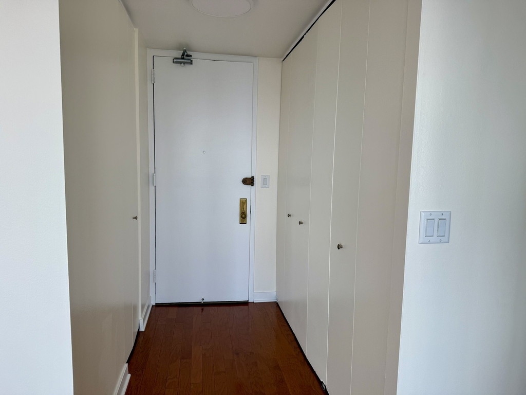 655 W Irving Park Road - Photo 3