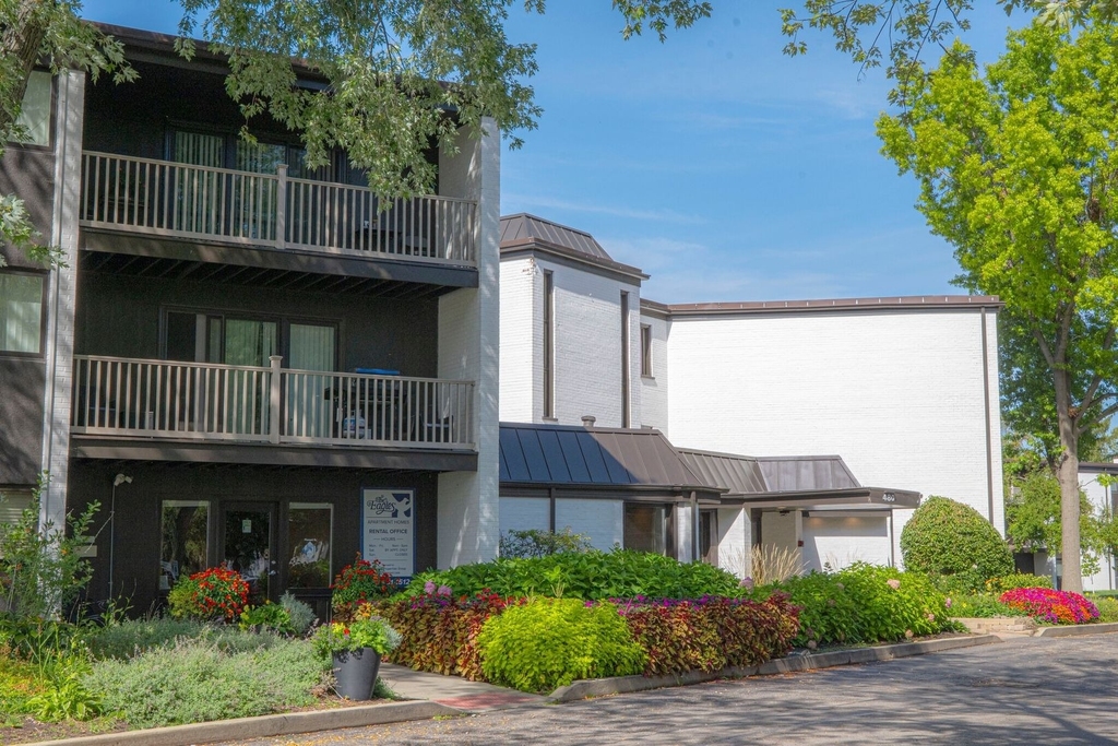 460 Eagle Road - Photo 0