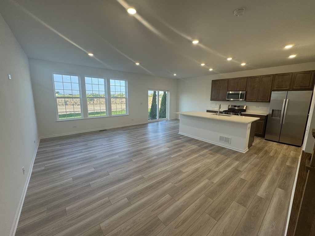 2605 Dundee Drive - Photo 4