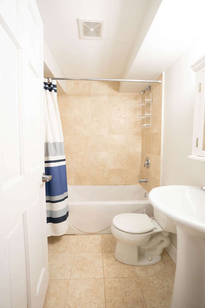 3057 W Grace Street - Photo 6