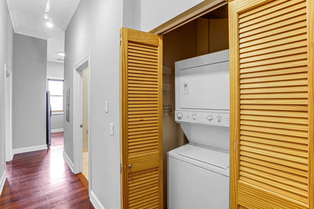 4755 N Washtenaw Avenue - Photo 20